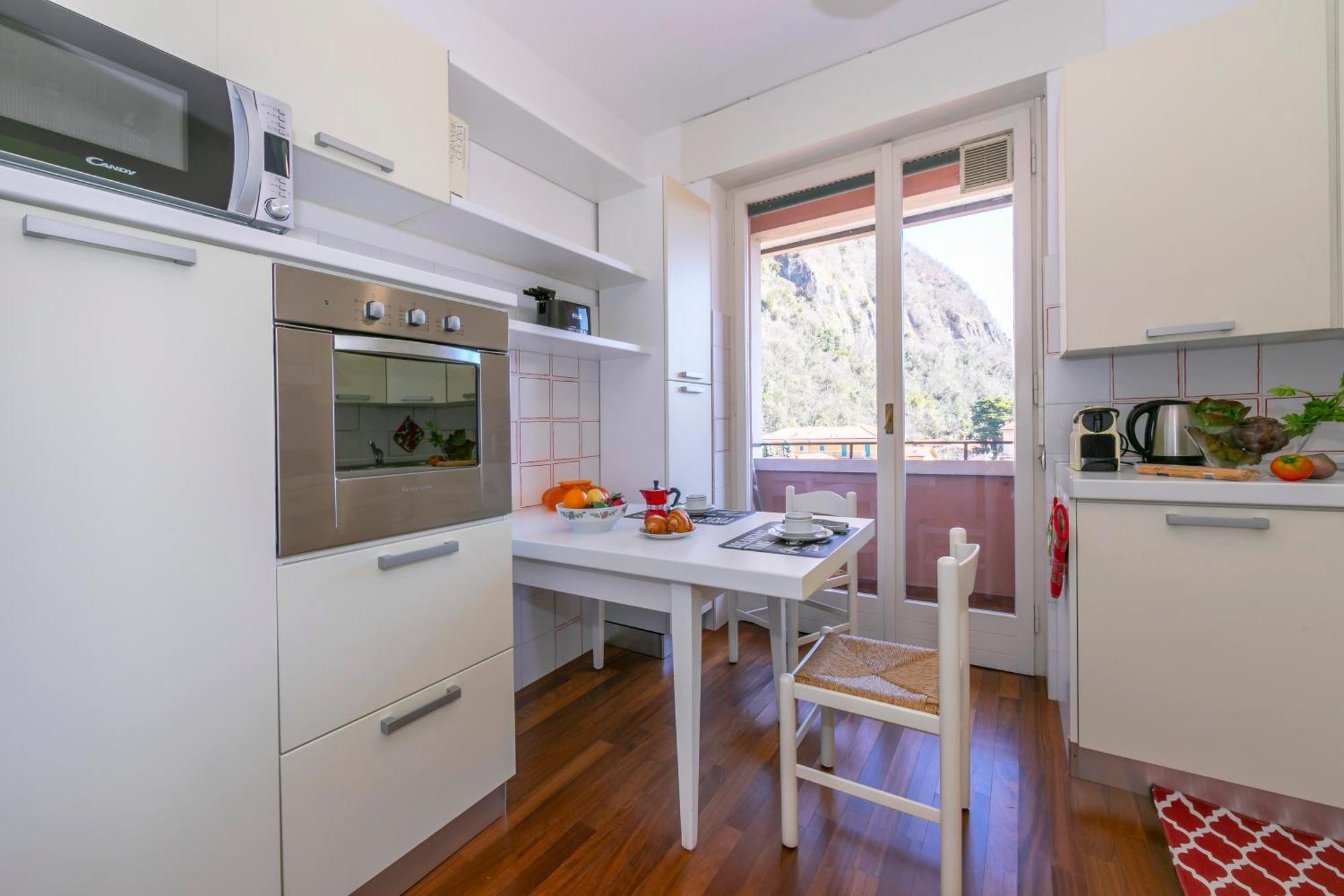 Appartamento Il Golfo Lake View - Happy Rentals Laveno-Mombello Exterior photo